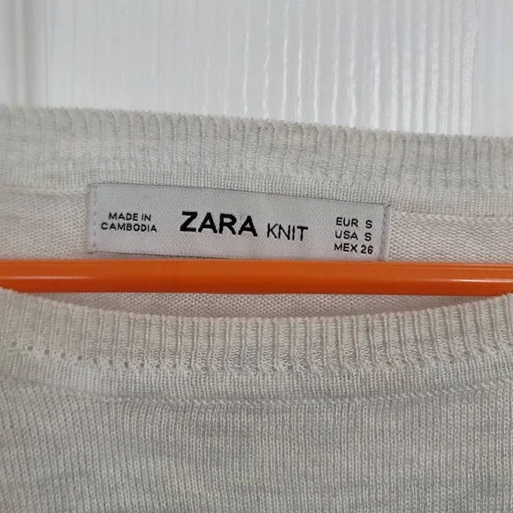 ZARA Knit Cream Super Soft Thin Lightweight Sweater Size SMALL - Picture 3 of 5